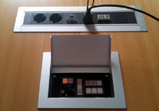 Anschlussfeld, Einbau in einen Konferenztisch